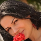 Profil de Leda